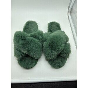 LC Lauren Conrad Green Fuzzy Slippers Women's M (7 - 8)